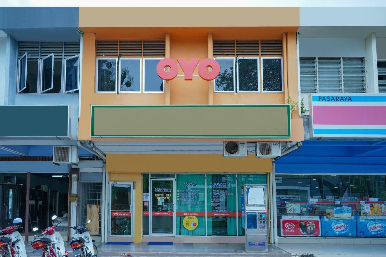 Oyo 89850 Mutiara Motel Kuah Eksteriør bilde