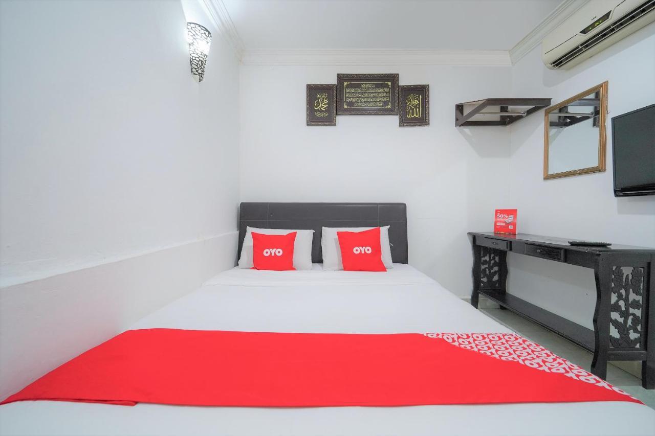 Oyo 89850 Mutiara Motel Kuah Eksteriør bilde