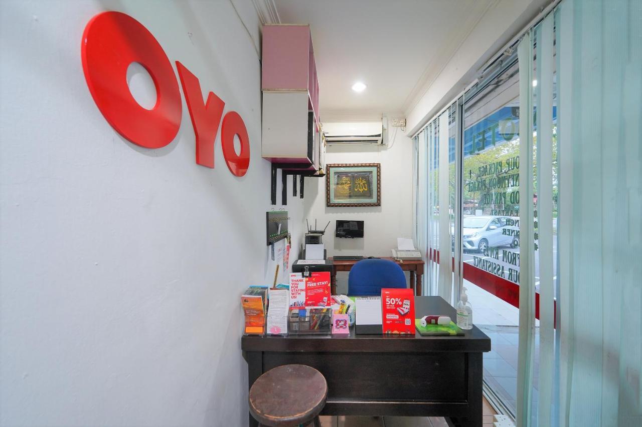 Oyo 89850 Mutiara Motel Kuah Eksteriør bilde